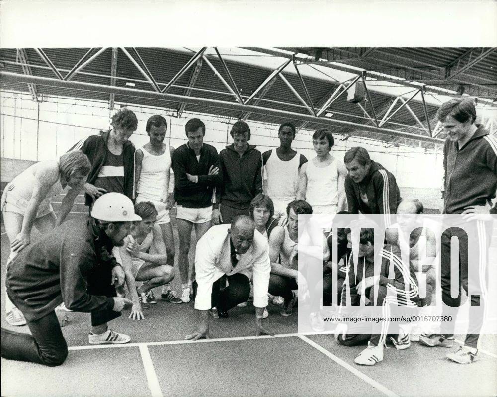 Jesse showing them how.: Jesse Owens, who won 4 gold medals at the 1936 Olympic games in Berlin, is now in Munich to look over the Olympic site. Now 58, Jesse is seen here showing German athletes how he used to get sway to a good start. - ZUMAk09