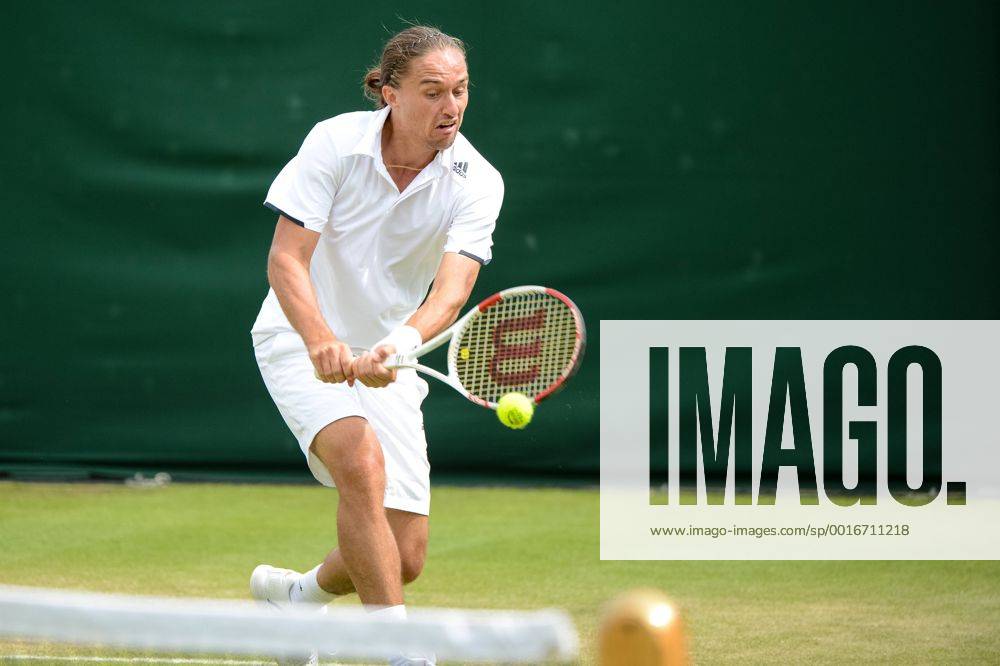 Tennis: Wimbledon Championship 2014, Alexandr Dolgopolov (UKR) during his Gentlemen s Singles second round match at Wimbledon on June 25, 2014, London, England. xKirstenxHolstx ZWEIx