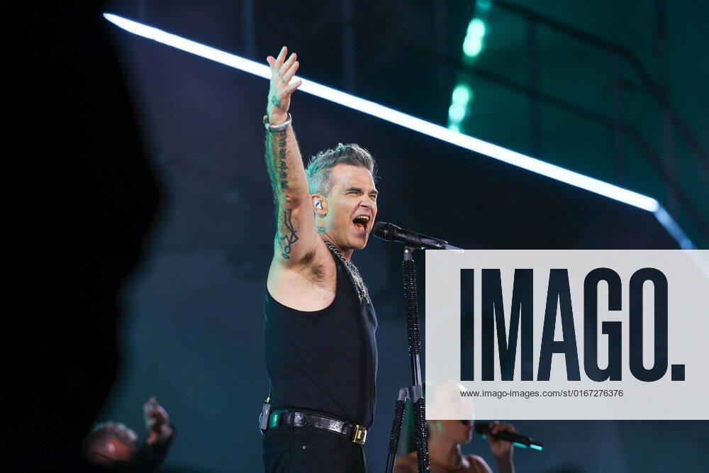 Munich, GER, Bavaria Sounds, Munich, ROBBIE WILLIAMS, pictured Robbie Williams, concert,