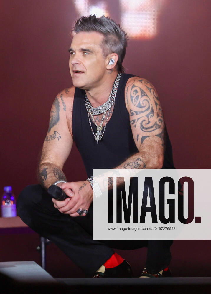 Munich, GER, Bavaria Sounds, Munich, ROBBIE WILLIAMS, pictured Robbie Williams, concert,