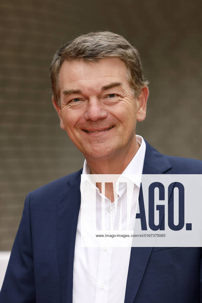 Journalist Jörg Schönenborn at the 58 award ceremony of the Grimme Award 2022 in the theater of the city of Marl Marl, 26 08 2022 NRW Germany