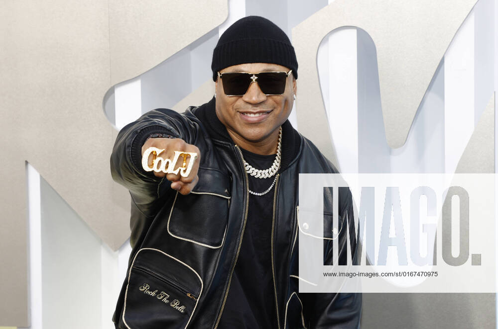 LL Cool J arrives on the red carpet at the 2022 MTV Video Music Awards VMA s at the Prudential Center in Newark, NJ on Sunday, August 28th, 2022. NYP20220828108 JOHNxANGELILLO