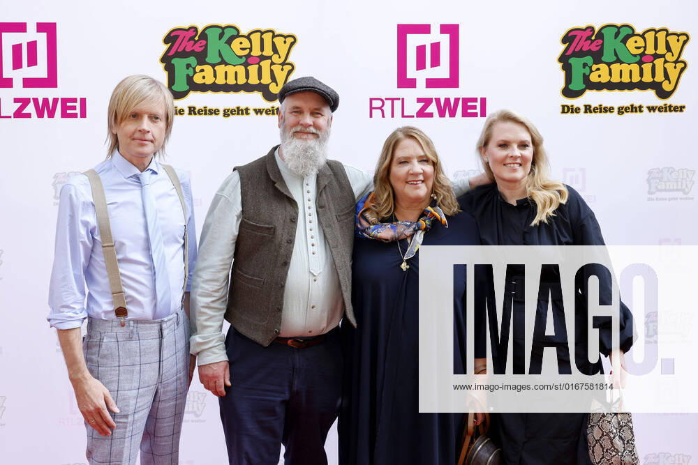 The members of the Kelly Family l r John Kelly, Paul Kelly, Patricia Kelly and Kathy Kelly come to the presentation of the documentary series The journey continues at the Residenz Kino The RTL2 documentary shows band members at locations of their career Cologne, 29 08 2022 NRW Germany