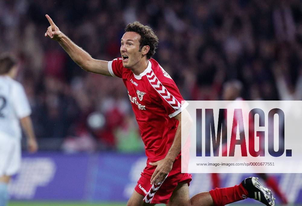 Tiago Bernardi (Thun) - Torjubel Fußball EC 1 Herren Champions League Qualifikation 2005 2006, FC Thun, Super, Nationalliga A, NLA, 1. Schweizer Liga Einzelbild Bern Freude, Begeisterung,
