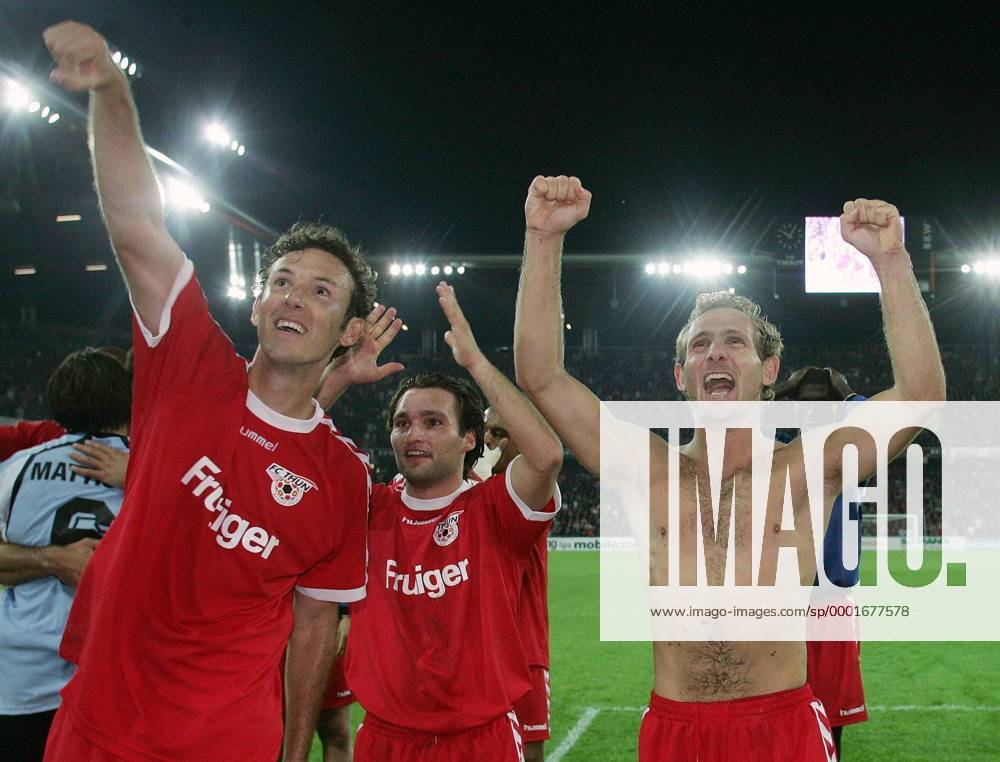Schlussjubel Thun, v. li.: Tiago Bernardi, David Pallas und Mauro Lustrinelli Fußball EC 1 Herren Champions League Qualifikation 2005 2006, FC Thun, Super, Nationalliga A, NLA, 1. Schweizer Liga Gruppe Bern Freude, Begeisterung,