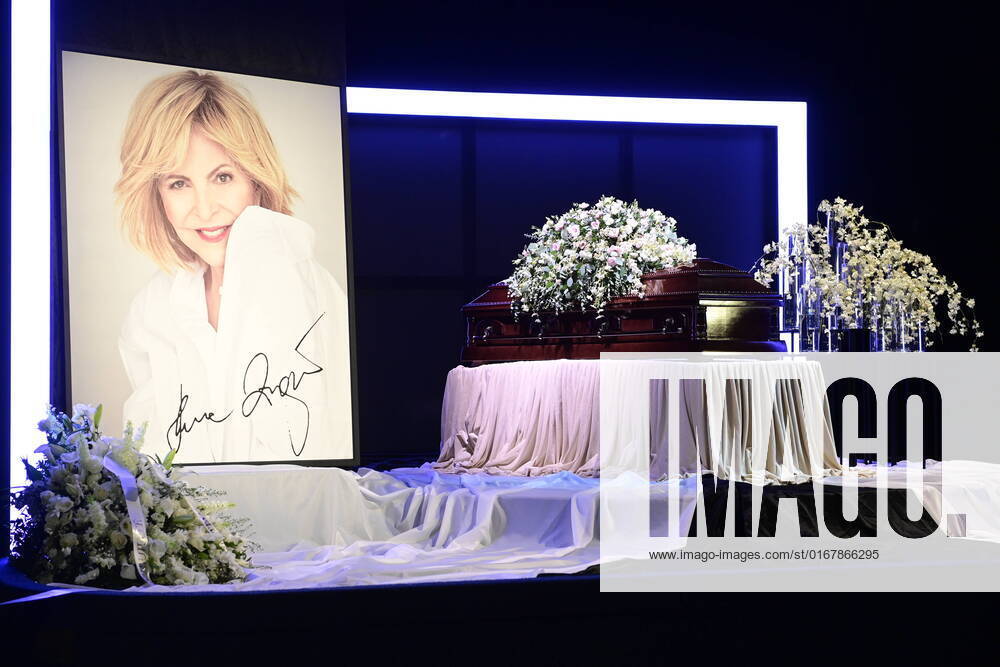 Hana Zagorova Trauerfeier in Prag Public meeting in memory of late popular singer Hana Zagorova who died on August 26 in Divadlo Kalich, Prague, Czech Republic, August 31, 2022. (CTKxPhoto RomanxVondrous) CTKPhotoP2022083103505