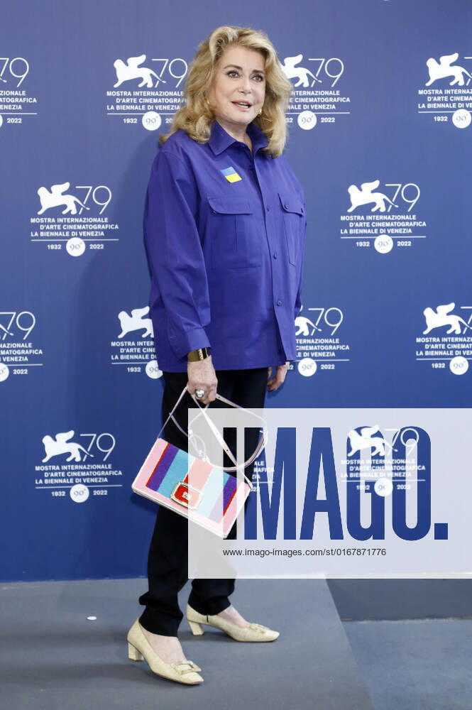 Catherine Deneuve at the photocall on the occasion of the award of the Golden Lion for Lifetime Achievement at the Biennale di Venezia 2022 79 Venice International Film Festival at Palazzo del Casino Venice, 31 08 2022. Foto:xD.xBedrosianx xFuturexImage