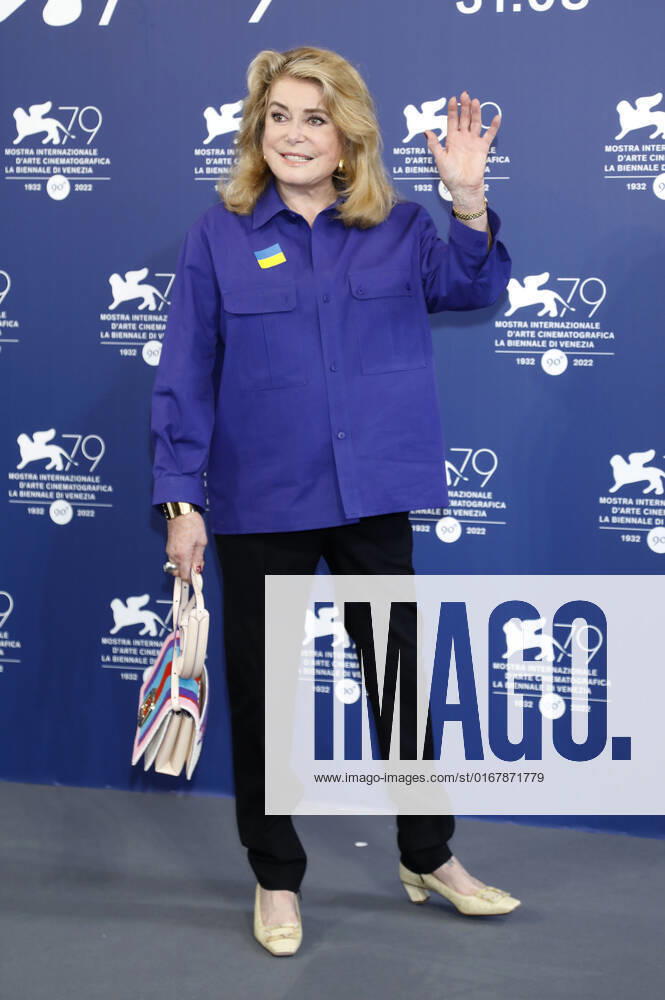 Catherine Deneuve at the photocall on the occasion of the award of the Golden Lion for Lifetime Achievement at the Biennale di Venezia 2022 79 Venice International Film Festival at Palazzo del Casino Venice, 31 08 2022. Foto:xD.xBedrosianx xFuturexImage
