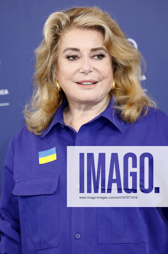 Catherine Deneuve at the photocall on the occasion of the award of the Golden Lion for Lifetime Achievement at the Biennale di Venezia 2022 79 Venice International Film Festival at Palazzo del Casino Venice, 31 08 2022. Foto:xD.xBedrosianx xFuturexImage