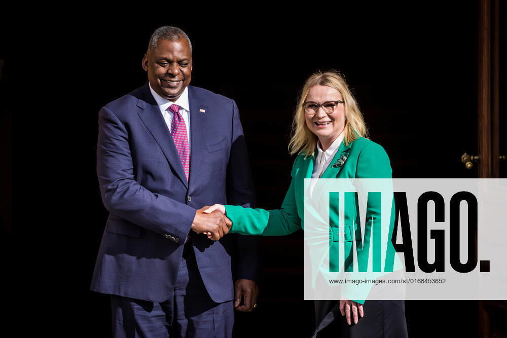 U.S. Secretary of Defense Lloyd Austin, left, and Czech Defence Minister Jana Cernochova shake hands during the official welcoming ceremony in Prague, Czech Republic, on Friday, September 9, 2022. (CTKxPhoto JaroslavxSvoboda) CTKPhotoP2022090903325 SVO 5