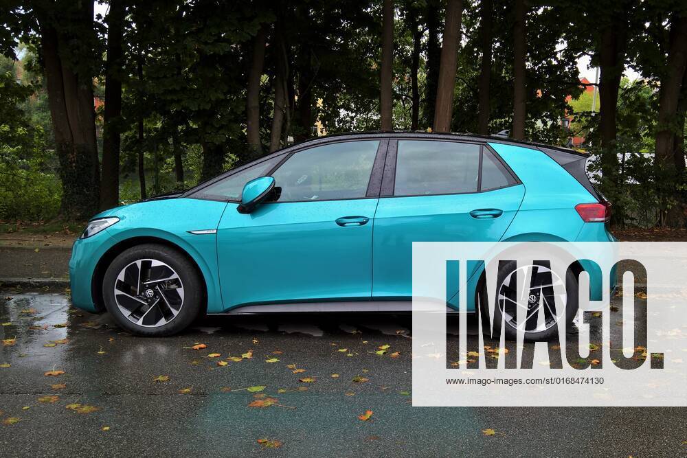 VW Volkswagen id3, electric car The VW ID 3 Type E1, is the first car from Volkswagen designed purely as an electric car The official presentation took place on September 9, 2