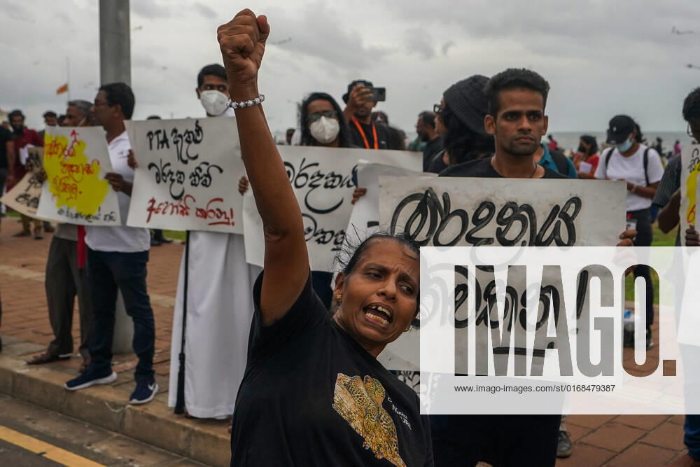 Protest In Colombo, Sri Lanka Anti-government protesters are chanting slogans at Galle Face. September 09, 2022 Colombo, Sri Lanka. This protest was held to demand the release of the activists who were imprisoned in the recent protests and to remember all those who died or were disabled during the recent protests. Apart from this, their main slogans were to demand not to increase the prices of goods. Colombo Sri Lanka