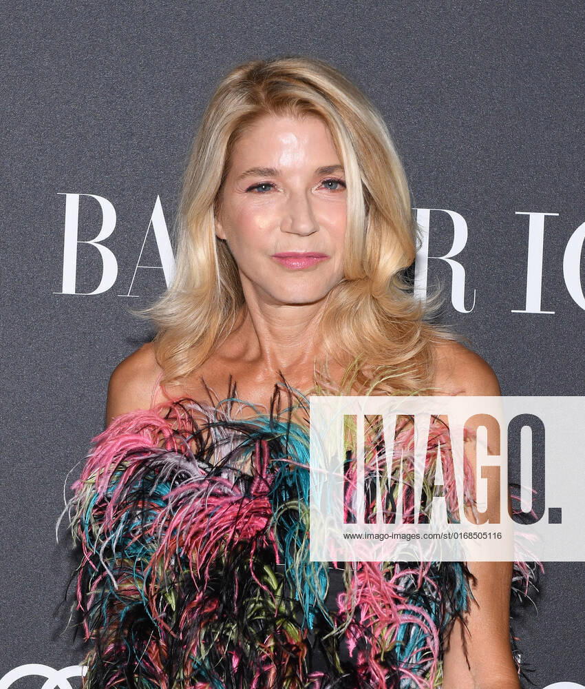 Candace Bushnell attends 2022 Harper s Bazaar ICONS & Bloomingdale s 150th Anniversary on September 09, 2022 in New York City. New York USA - ZUMAs181 20220909_zea_s181_064