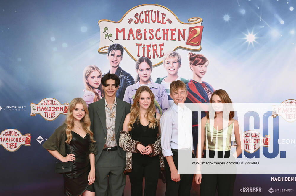 Emilia Pieske, Loris Sichrovsky, Lilith Johna, Leonard Artur Conrads and Emilia Maier at the premiere of the movie The School of Magical Beasts 2 at Mathäser Filmpalast Munich, 10 09 2022 Foto:xR.xFuturexImage
