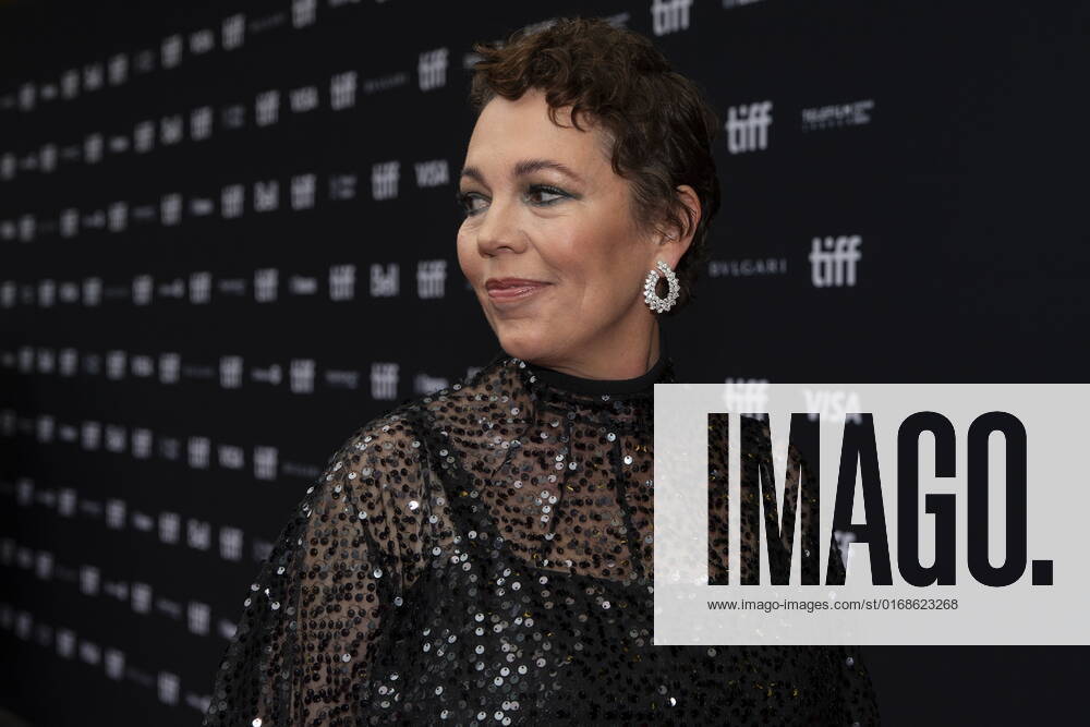 Toronto, ON, CAN: Olivia Colman arrives on the red carpet for Empire of Light at the Toronto International Film Festival in Toronto on Monday September 12, 2022. Toronto CAN - ZUMAc35_ 20220912_zaf_c35_097