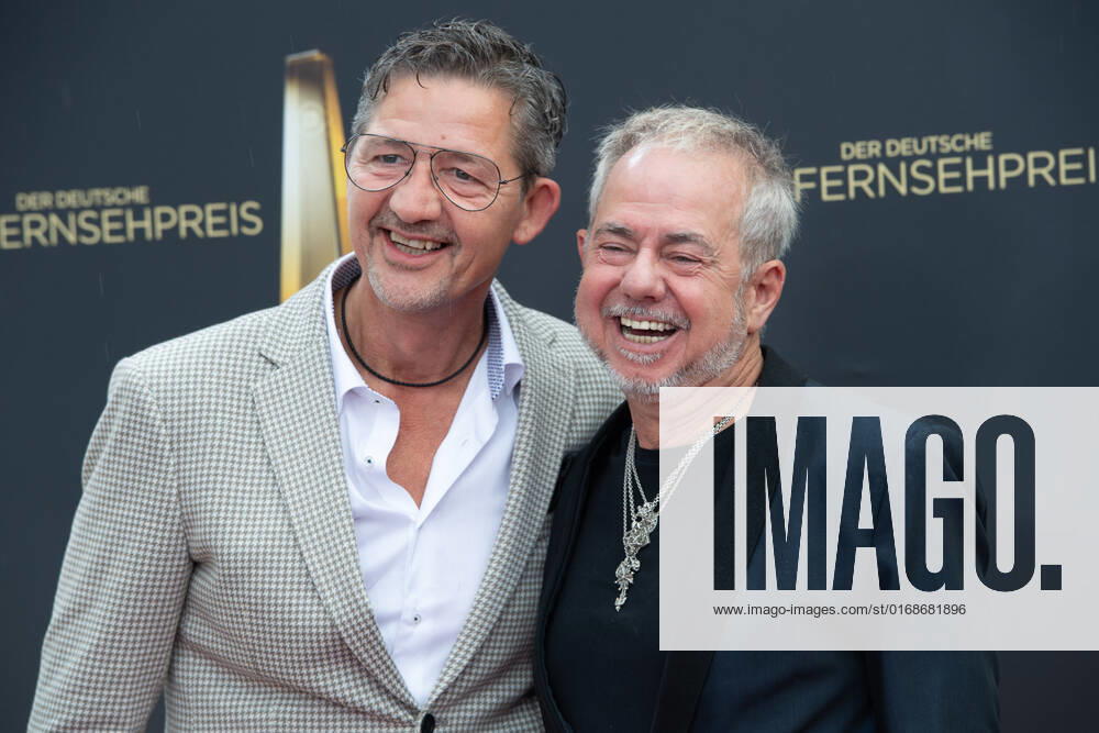 F l Robert MATT, musician, Helmut ZERLETT, musician, red carpet, red carpet show, arrival, arrival, German Television Award ceremony, The Night of the Creatives The German Television Award 2022, German Television Award 2022 in Cologne, on 13 09 2022