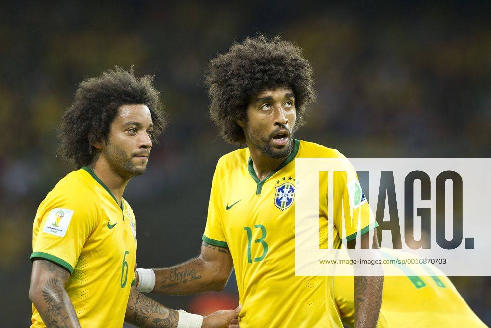 MARCELO (BRA), links, und DANTE (BRA), ratlos, Frust, Enttaeuschung, Enttäuschung, enttäuscht, enttaeuscht, Verzweiflung, verzweifelt Brasilien BRA - Deutschland GER 1:7, Halbfinale am 08.07.2014 in Belo Horizonte, Fussball Weltmeisterschaft 2014 in Brasilien vom 12.06.