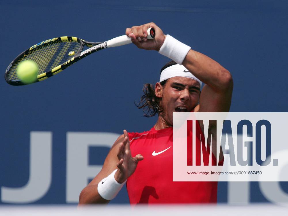 Rafael Nadal (Spanien) - Vorhand Tennis Herren US Open 2005, Grand Slam, ATP Tour Einzelbild Flushing Meadow, Meadows New York Dynamik