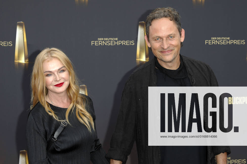 Inga Humpe with partner Tommi Eckart of 2raumwohnung at the German Television Award 2022 The Night of the Creatives at Studio Ehrenfeld Cologne, 13 09 2022 Foto:xR.xSchmiegeltx xFuturexImage