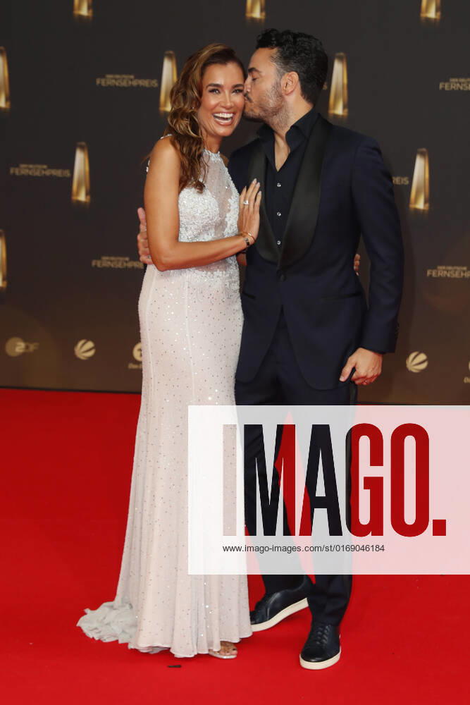 The German Television Award 2021 Jana Ina Zarrella with husband Giovanni Zarrella on the red carpet at the award ceremony The German Television Award The TV highlights of the year on September 14 in the MMC Studios Cologne
