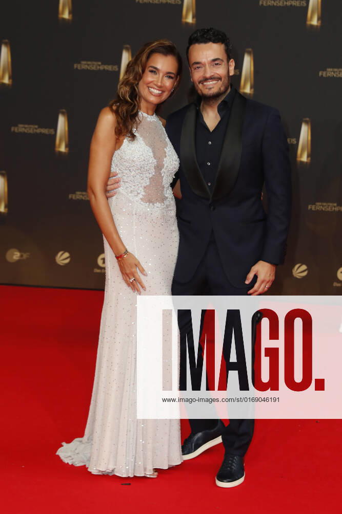The German Television Award 2021 Jana Ina Zarrella with husband Giovanni Zarrella on the red carpet at the award ceremony The German Television Award The TV highlights of the year on September 14 in the MMC Studios Cologne