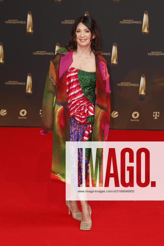 The German Television Award 2021 Iris Berben on the red carpet at the award ceremony The German Television Award The TV Highlights of the Year on September 14 at MMC Studios Cologne