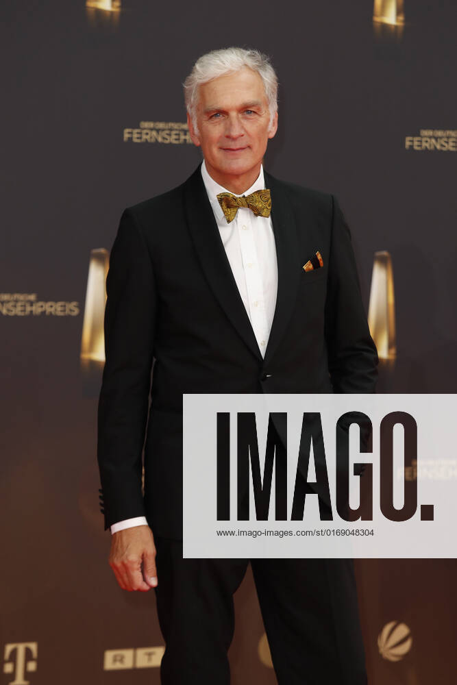 The German Television Award 2021 Walter Sittler on the red carpet at the award ceremony The German Television Award The TV Highlights of the Year on September 14 at MMC Studios Cologne