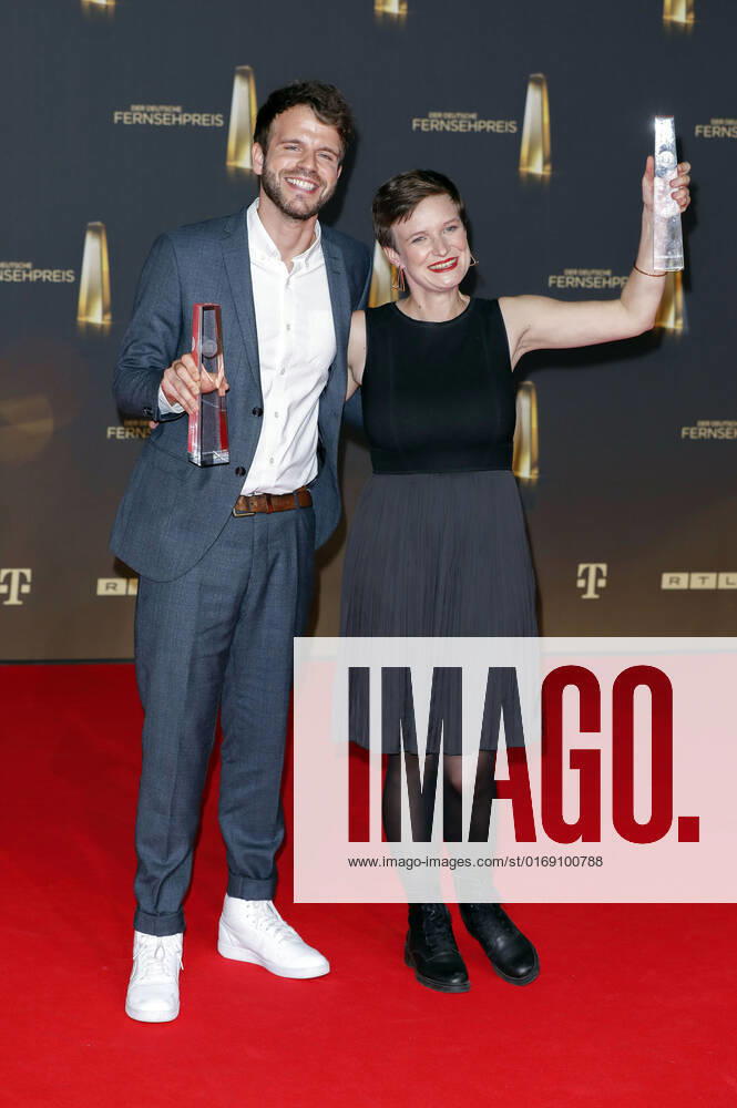 Lucas Stratmann and Katharina Schiele at the German Television Award 2022 ceremony at MMC Studios Cologne, 14 09 2022 Foto:xR.xSchmiegeltx xFuturexImage