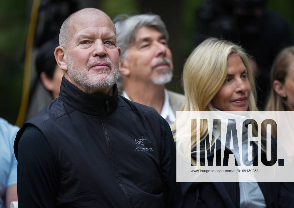 Lululemon founder Chip Wilson and his wife Summer Wilson attend an announcement after pledging a $100 million donation to preserve and protect B.C. s natural spaces through their Wilson 5 Foundation, in Vancouver, B.C., Thursday, Sept. 15, 2022. The $100 million is the largest private donation in Canadian conservation history and will be used by the BC Parks Foundation to protect natural spaces in the province and contribute to advancing the organization s efforts to protect 25 percent of land and sea by 2025. VANCOUVER CANADA - ZUMAc35_ 20220915_zaf_c35_063
