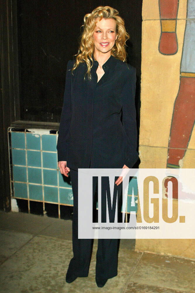 Kim Basinger at the American Cinematheque In-Person Tribute To Kim Basinger at the Egyptian Theatre, Hollywood, CA. 12-01-04 , 10986928.jpg, talent, star, famous, fame, event, popular, entertainment, celebrity, people, person,