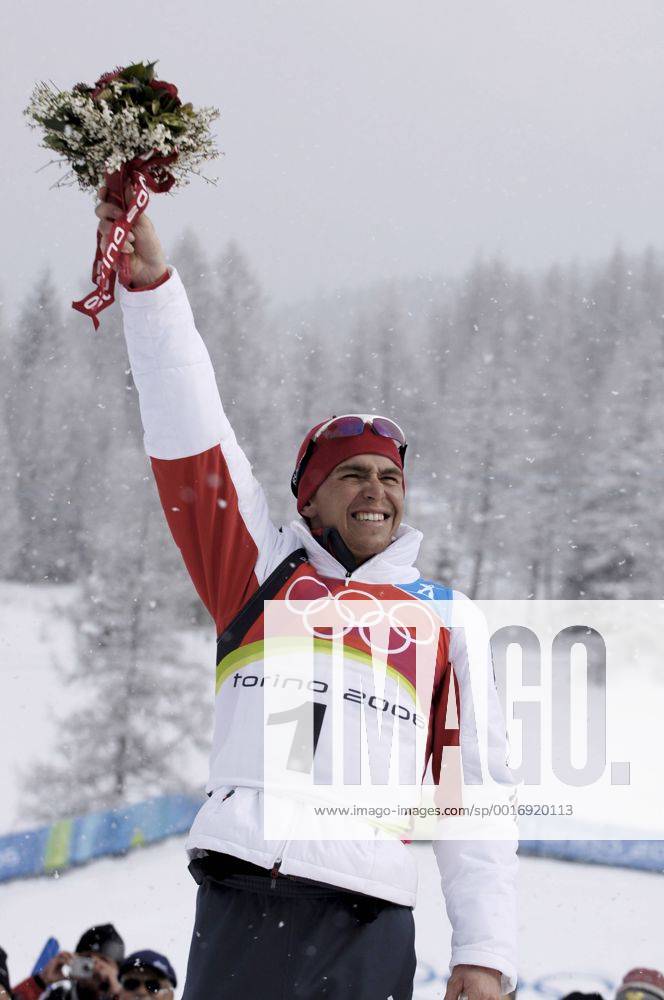 GREIS Michael Olympiasieger BIATHLON_MASSENSTART Olympische Winterspiele 2006 in Turin Biathlon Maenner Massenstart Jubel