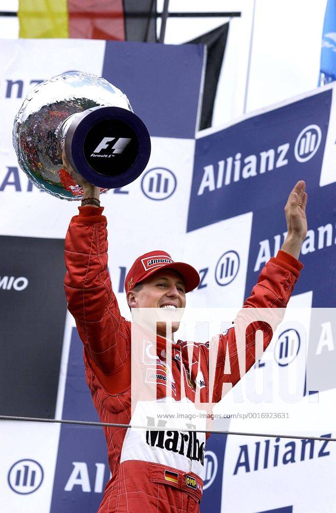 SCHUMACHER Michael Team Scuderia Ferrari Sieger Grand Prix Formel 1 Grosser Preis von San Marino 2002 in Imola am 14. April 2002