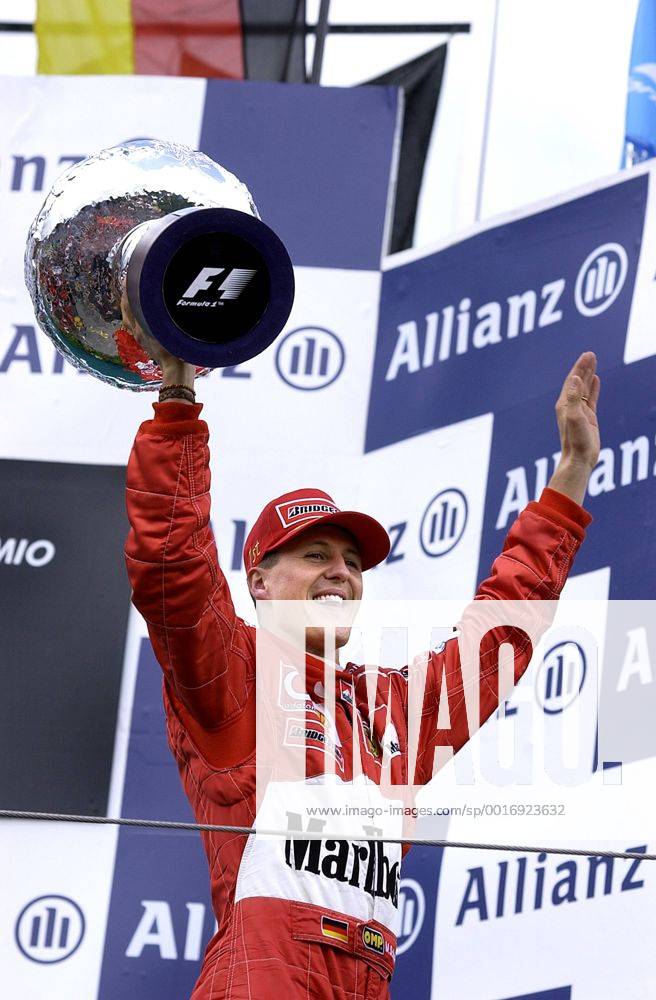 SCHUMACHER Michael Team Scuderia Ferrari Sieger Grand Prix Formel 1 Grosser Preis von San Marino 2002 in Imola am 14. April 2002