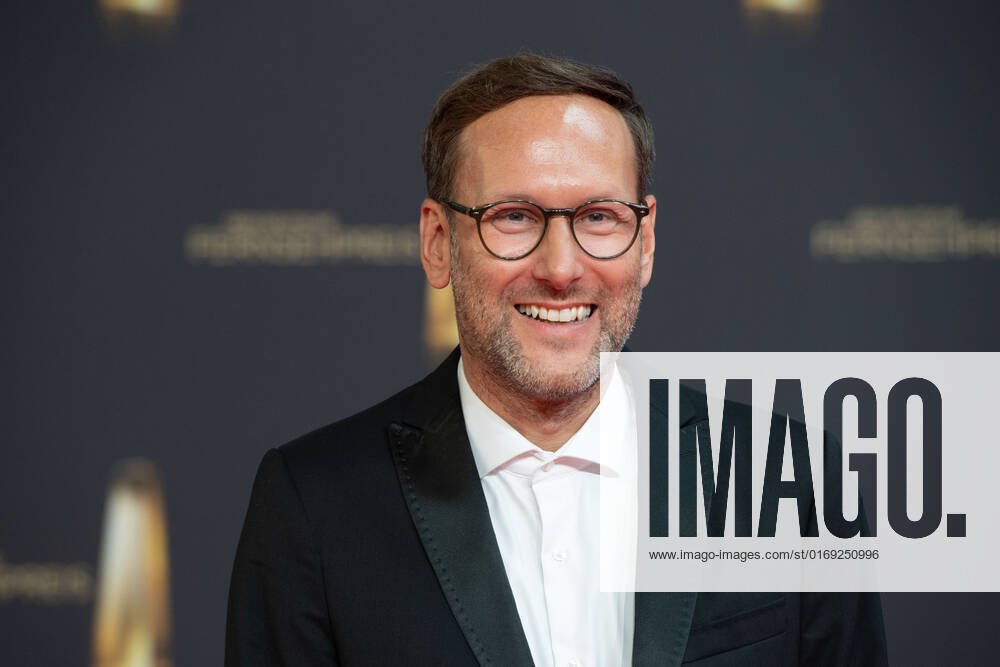 Simon BEECK, presenter, red carpet, red carpet show, arrival, German Television Award, German Television Award 2022, German Television Award 2022 in Cologne, on 14 09 2022