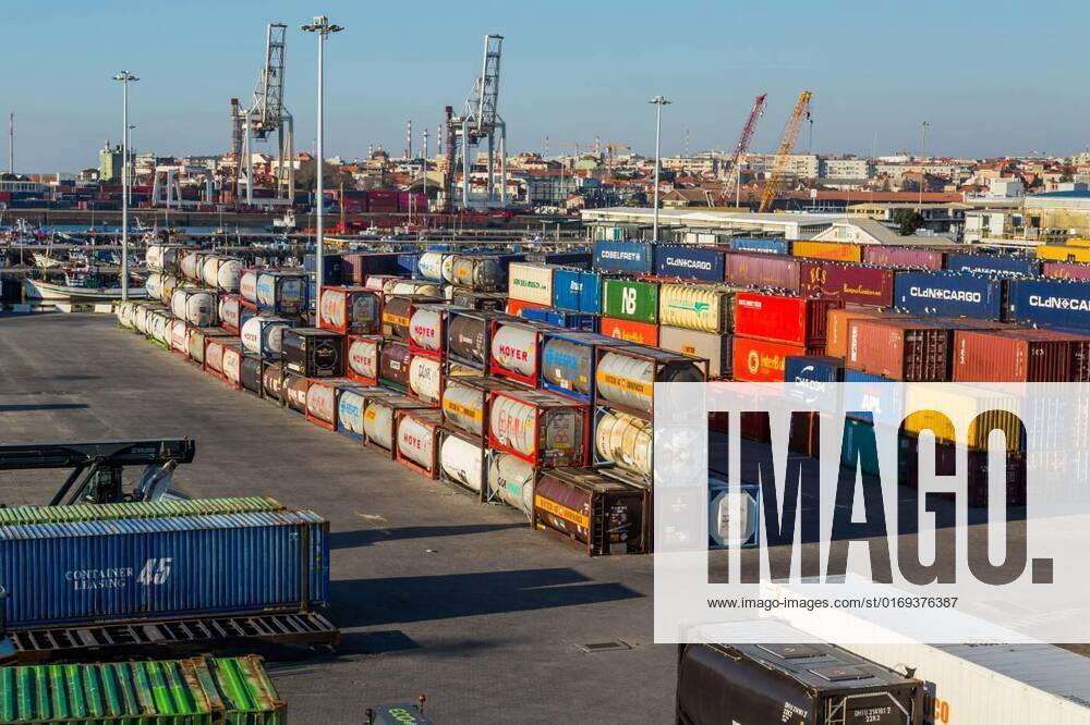 IMAGO Creative: Business, Inflation und Lieferketten Container ship port in Leixoes, Leixoes; Portugal: Container ship port in Leixoes, Oporto. Most important port in the north of Portugal, Leixoes; Portugal: Container ship port in Leixoes, Oporto. Most important port in the north of Portugal, 21.04.2022,