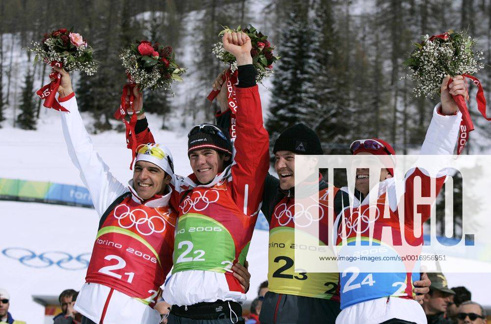 GREIS Michael, FISCHER Sven, ROESCH Michael und GROSS Ricco Olympiasieger in der Staffel Biathlon Staffel der Maenner 4 x 7,5km in Cesana am 21.02.2006 Olympische Winterspiele 2006 in Turin Italien