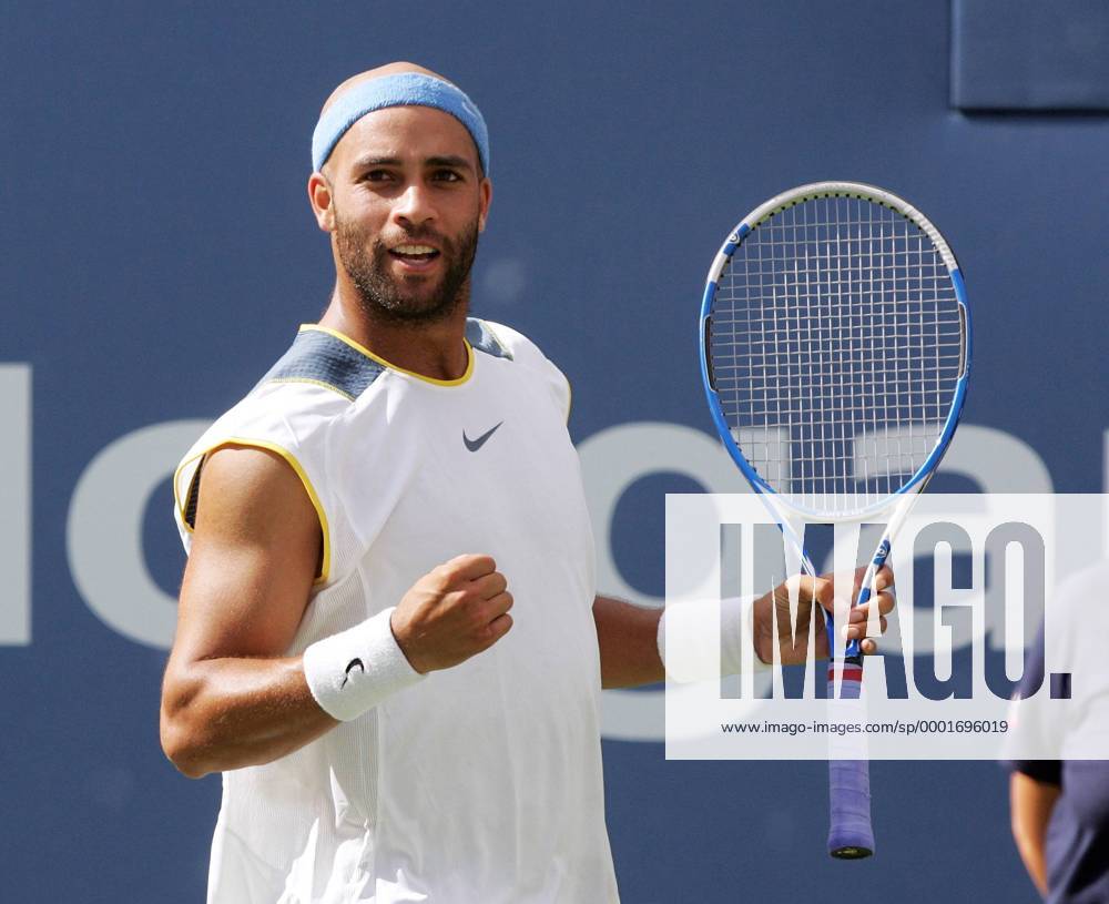 James Blake (USA) jubelt Tennis Herren US Open 2005, Grand Slam, ATP Tour, Einzelbild Flushing Meadow, Meadows New York Freude,