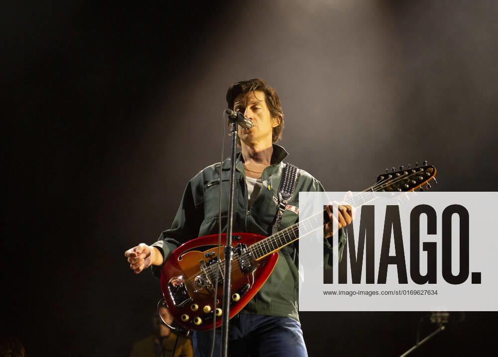 British band Arctic Monkeys performs in concert during the Primavera Sound 2022 festival, at the Historic Park in Los Angeles, California, USA, 18 September 2022. Primavera Sound 2022 in Los Angeles !ACHTUNG: NUR REDAKTIONELLE NUTZUNG!