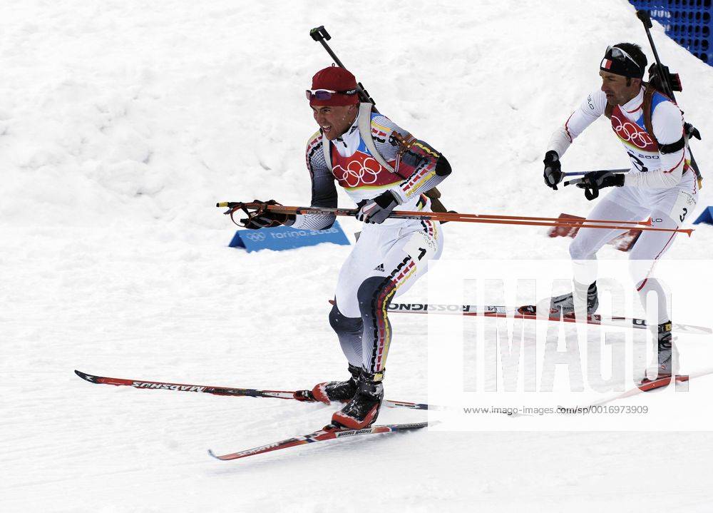 GREIS Michael GER Olympiasieger vor DEFRANSE Vincent FRA Biathlon Massenstart der Maenner am 25.02.2006 in Cesana Olympische Winterspiele 2006 in Turin Italien