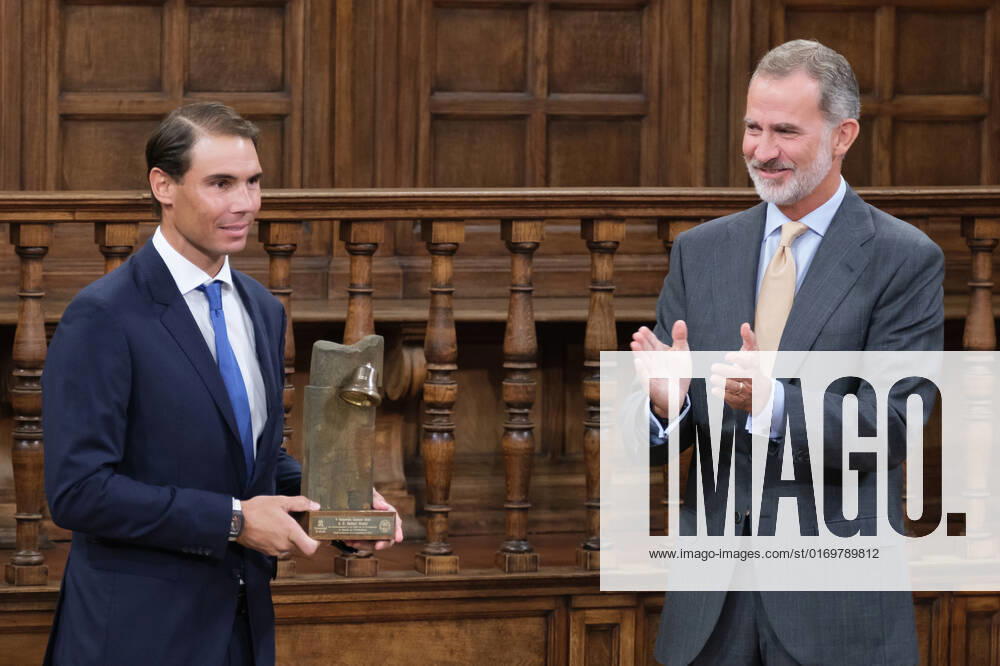 The King Presents The V Edition Of The camino Real Award To Rafa Nadal King Felipe VI presents the Camino Real Award to tennis player Rafael Nadal , during its fifth edition, at the auditorium of the University of Alcala, on 20 September, 2022 in Alcala de Henares, Madrid, Spain Madrid Spain
