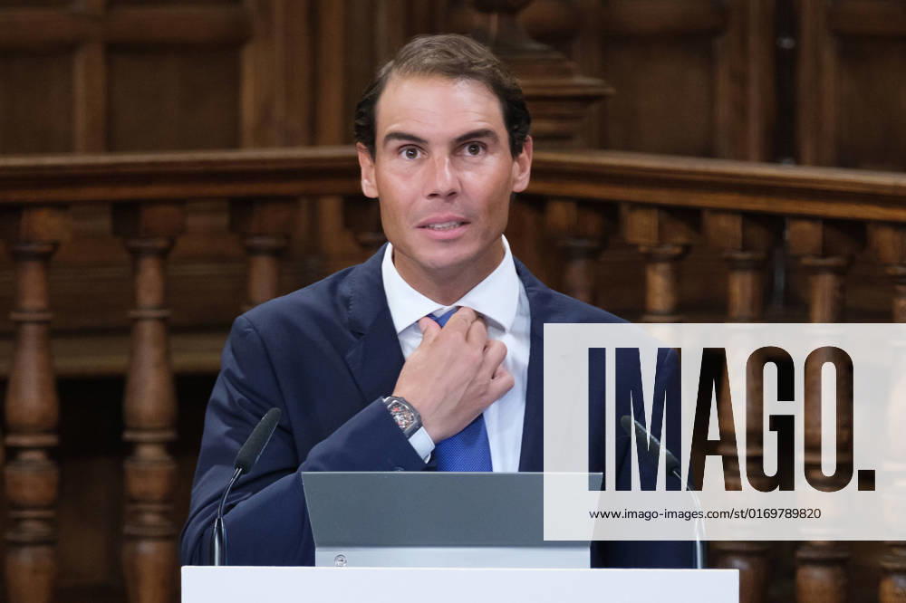 The King Presents The V Edition Of The camino Real Award To Rafa Nadal King Felipe VI presents the Camino Real Award to tennis player Rafael Nadal , during its fifth edition, at the auditorium of the University of Alcala, on 20 September, 2022 in Alcala de Henares, Madrid, Spain Madrid Spain