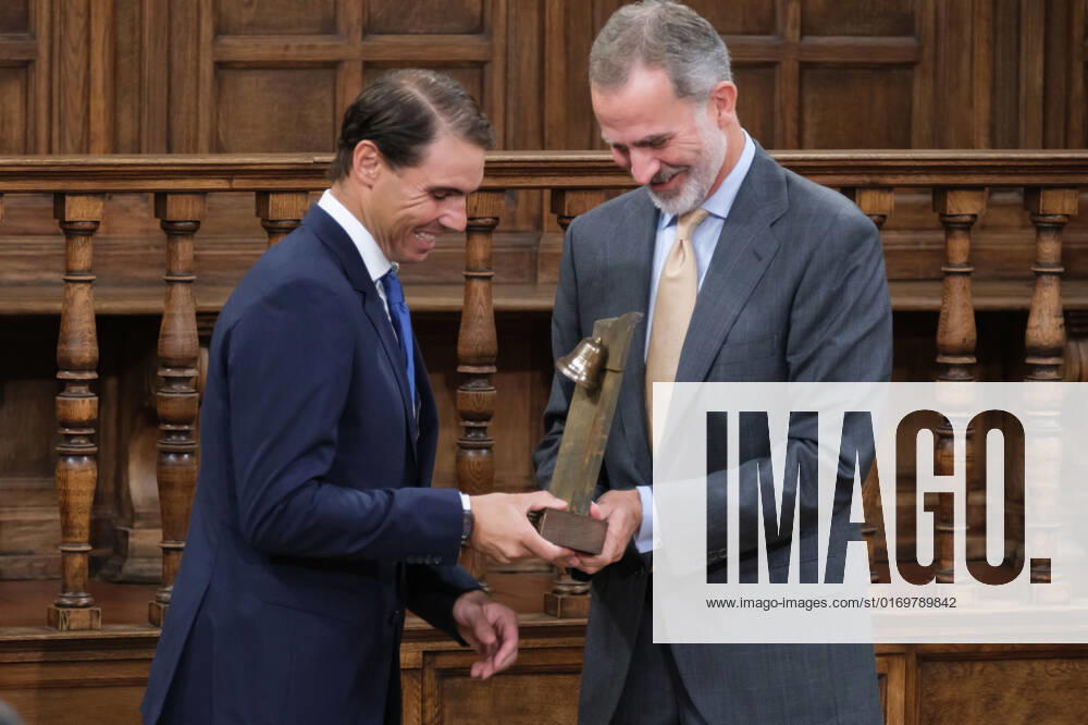 The King Presents The V Edition Of The camino Real Award To Rafa Nadal King Felipe VI presents the Camino Real Award to tennis player Rafael Nadal , during its fifth edition, at the auditorium of the University of Alcala, on 20 September, 2022 in Alcala de Henares, Madrid, Spain Madrid Spain