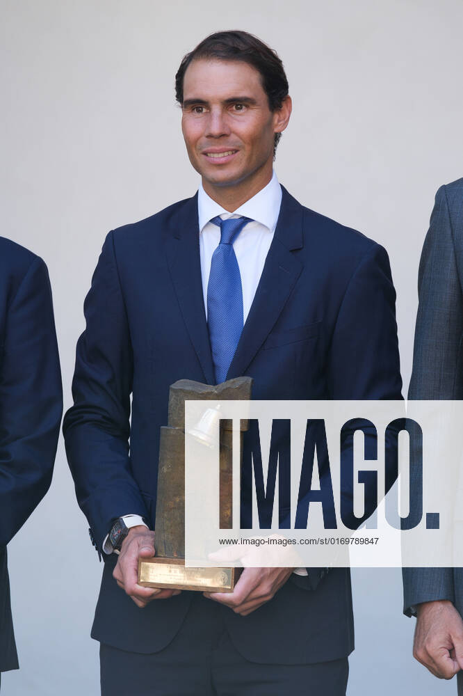 The King Presents The V Edition Of The camino Real Award To Rafa Nadal King Felipe VI presents the Camino Real Award to tennis player Rafael Nadal , during its fifth edition, at the auditorium of the University of Alcala, on 20 September, 2022 in Alcala de Henares, Madrid, Spain Madrid Spain