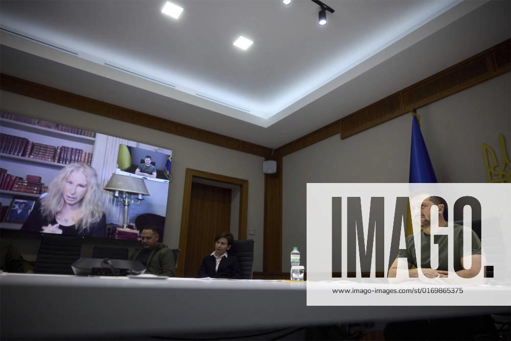 Ukrainian President Volodymyr Zelenskyy, holds a video meeting with actor Barbra Streisand from the Mariinskyi Palace, September 22, 2022 in Kyiv Ukraine. Streisand is assisting Ukraine as an ambassador for United24, the international fundraising planform to help Ukraine. Kyiv Ukraine - ZUMAp138 20220922_zaa_p138_005