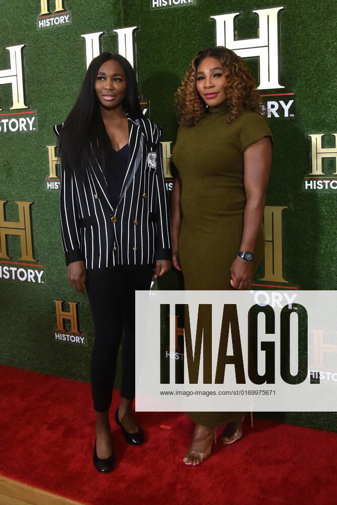 WASHINGTON, DC - SEPTEMBER 24: Venus Williams and Serena Williams at HISTORYTalks 2022: Your Place in History at DAR Constitution Hall in Washington, DC on September 24, 2022.