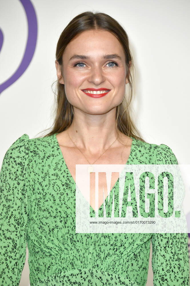Josephin Busch at the award ceremony of the 20 German Hearing Film Award 2022 in the Bolle Festsäle at the Spree Bogen Berlin, 27 09 2022 Foto:xN.xKubelkax xFuturexImage