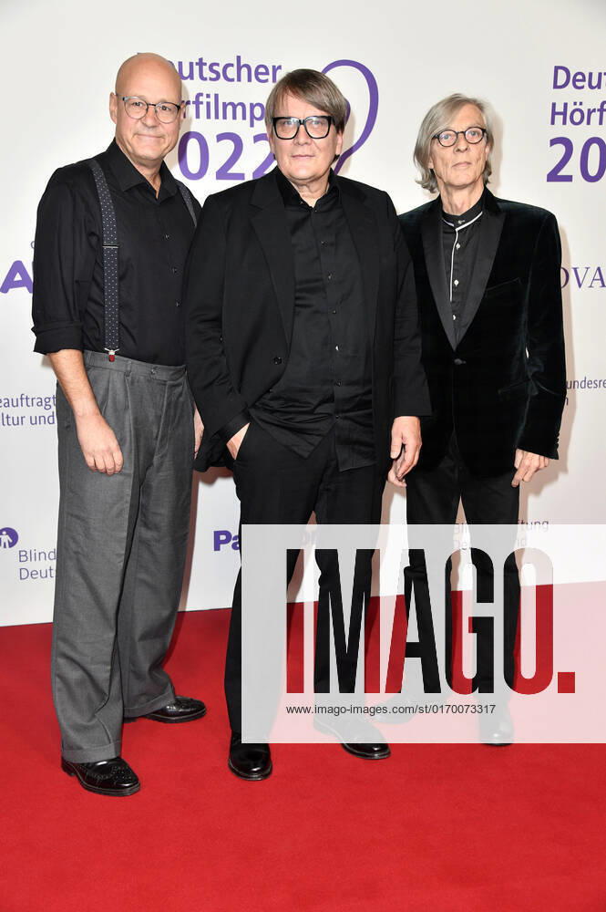 Ekki Busch, Sven Regener and Richard Pappik at the award ceremony of the 20 German Hearing Film Award 2022 in the Bolle Festsälen at the Spree Bogen Berlin, 27 09 2022 Foto:xN.xKubelkax xFuturexImage