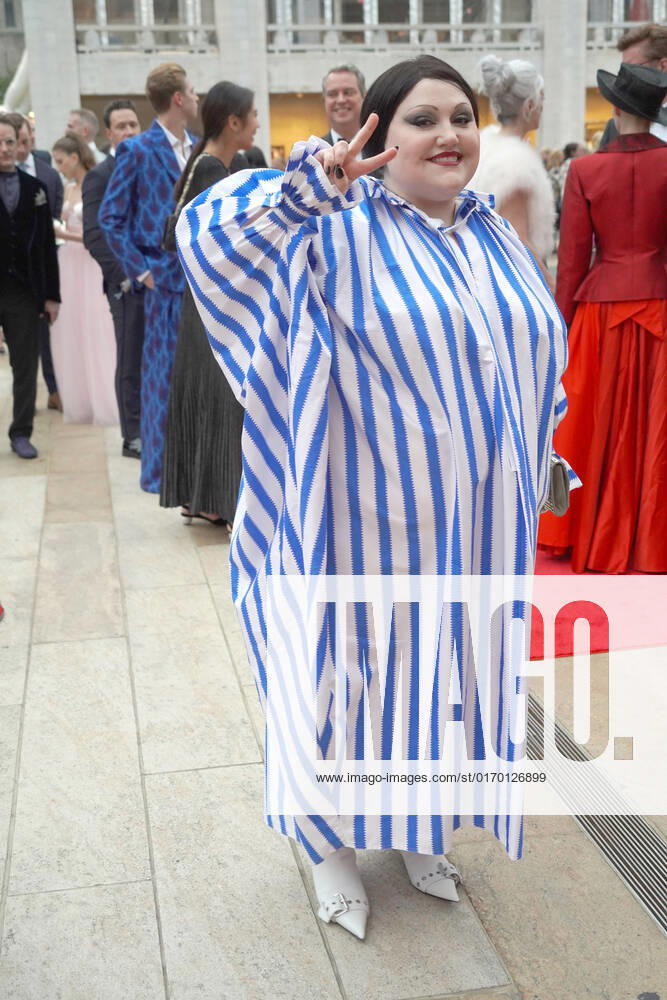 BETH DITTO attends the New York City Ballet 2022 Fall Fashion Gala,.The David H. Koch Theater, Lincoln Center,.NYC.September 28, 2022. New York USA - ZUMAms4_ 20220928_zaf_ms4_038