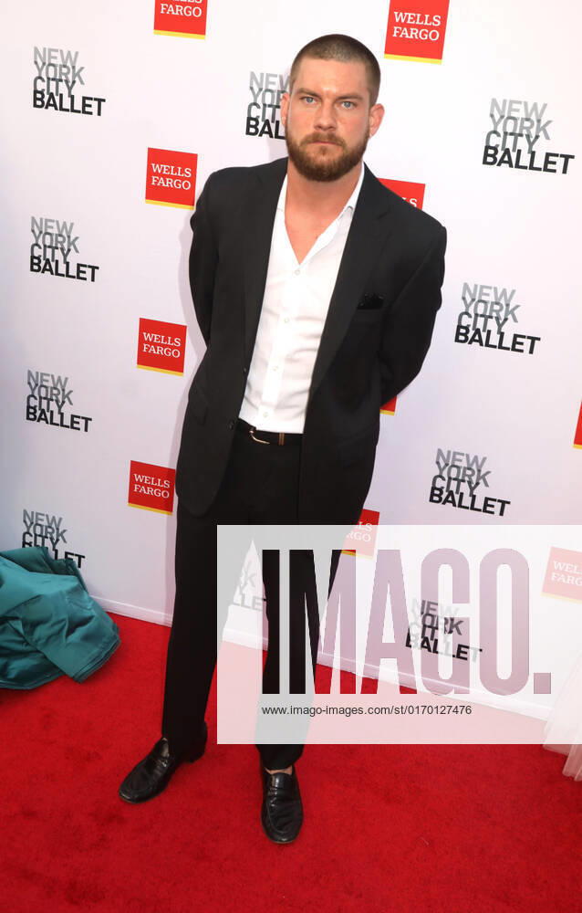 Actor JAKE WEARY attends the New York City Ballet 2022 Fall Fashion Gala held at the David H. Koch Theater at Lincoln Center. New York City USA - ZUMAk03_ 20220928_zaf_k03_060
