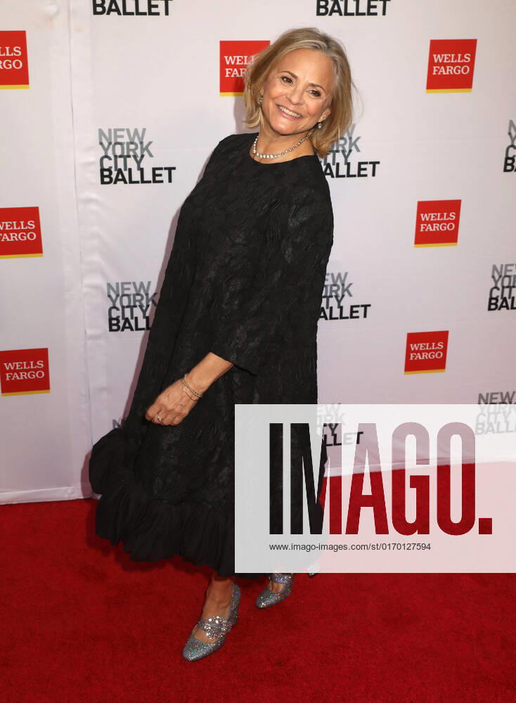 Actress AMY SEDARIS attends the New York City Ballet 2022 Fall Fashion Gala held at the David H. Koch Theater at Lincoln Center. New York City USA - ZUMAk03_ 20220928_zaf_k03_120